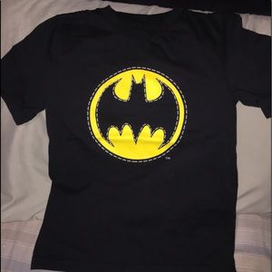Boys size 7 Bateman shirt. Excellent condition.